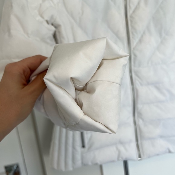 Abercrombie & Fitch White Down Insulated Winter Puffer Jacket - Picture 3 of 10